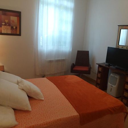 Apartamento Con Pequeno Jardin En El Centro Ferrol Eksteriør bilde